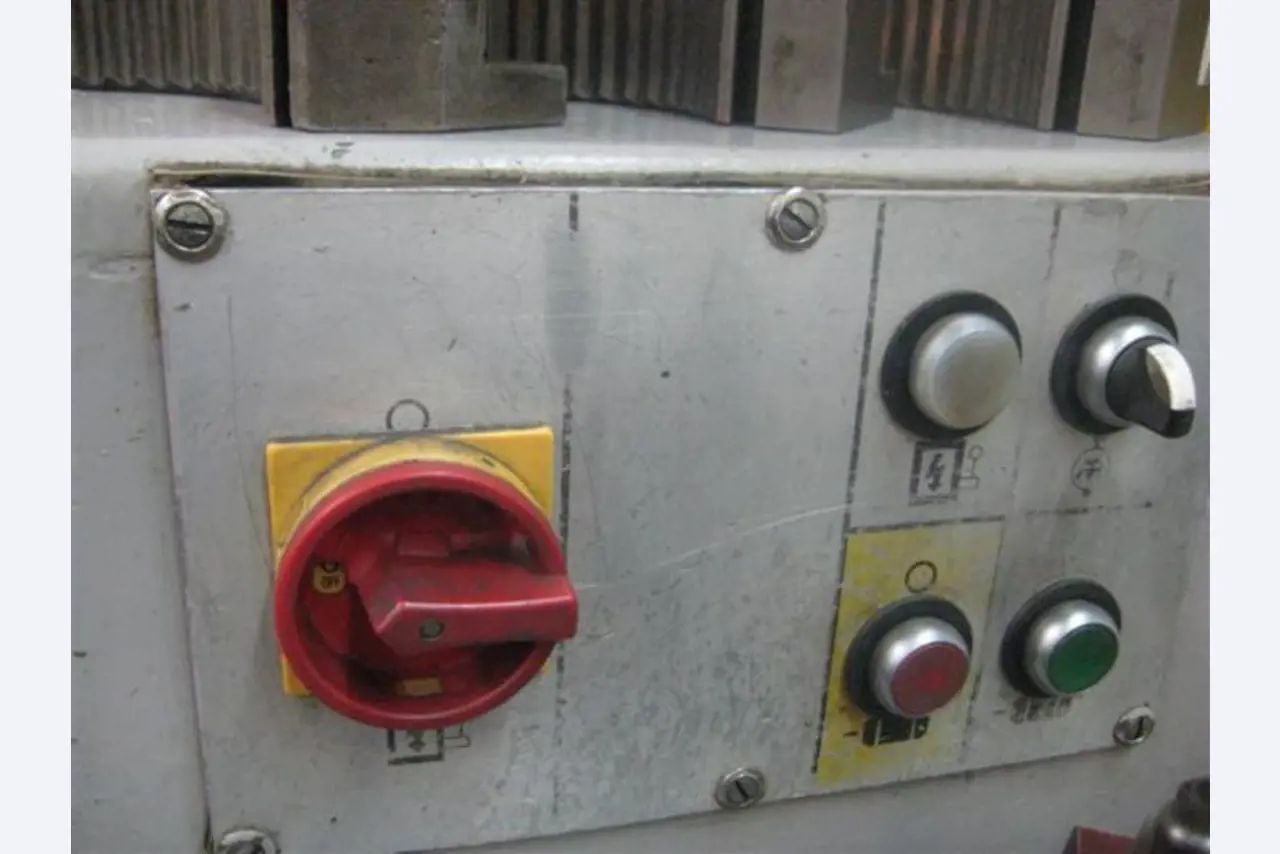 well-maintained CNC - grinding machines-2