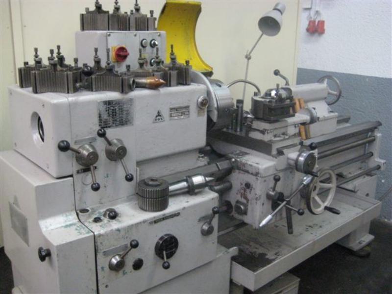Cylindrical grinding machines + bar feeders and various drilling and turning holders
-11