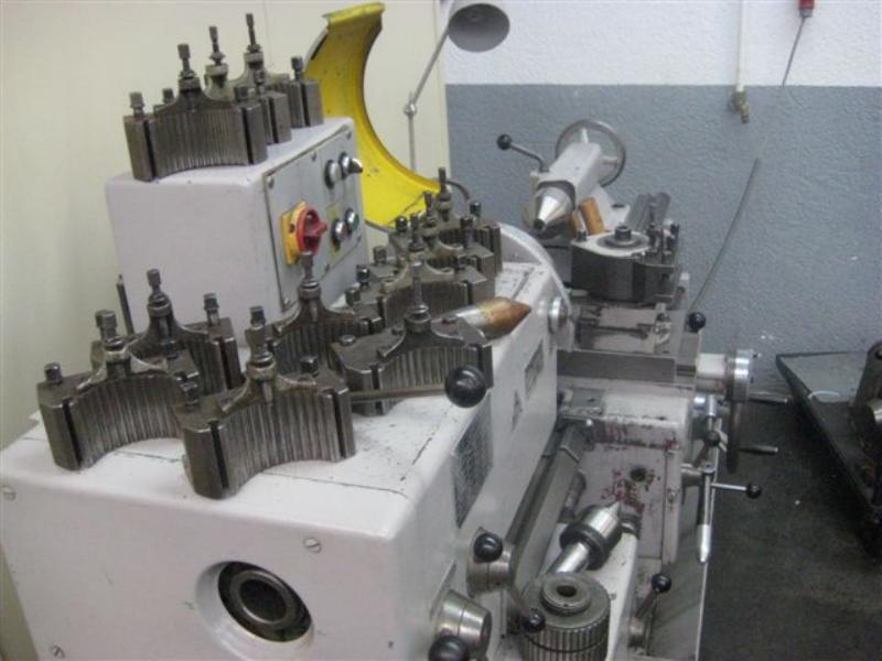 Cylindrical grinding machines + bar feeders and various drilling and turning holders
-12