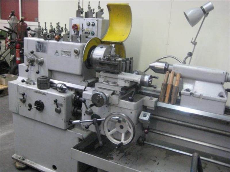 Cylindrical grinding machines + bar feeders and various drilling and turning holders
-3