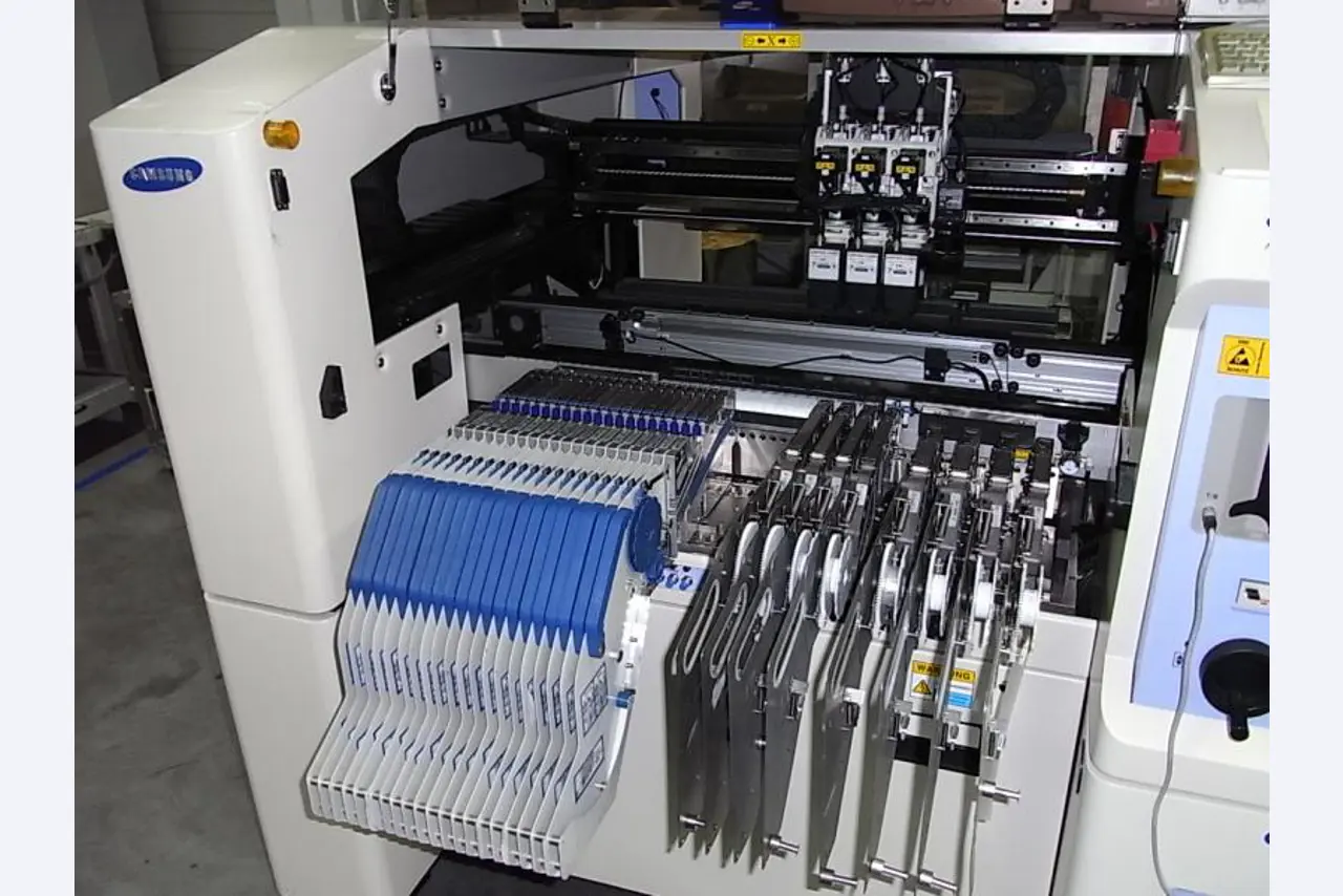 SMD - Bestückungsautomat CP-40CVff Samsung-3