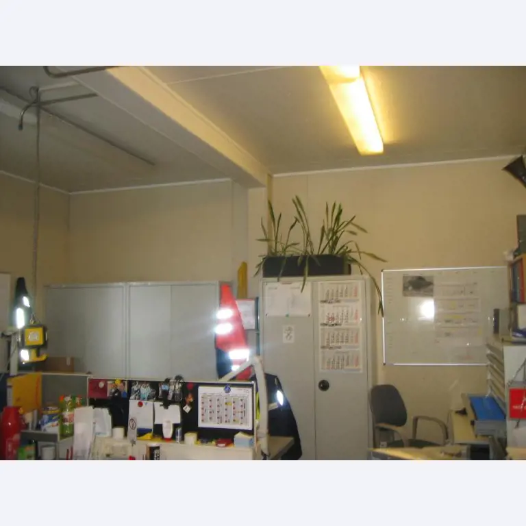 gepflegte Laborausstattung-7