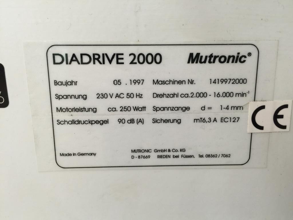 gepflegte Laborausstattung-2