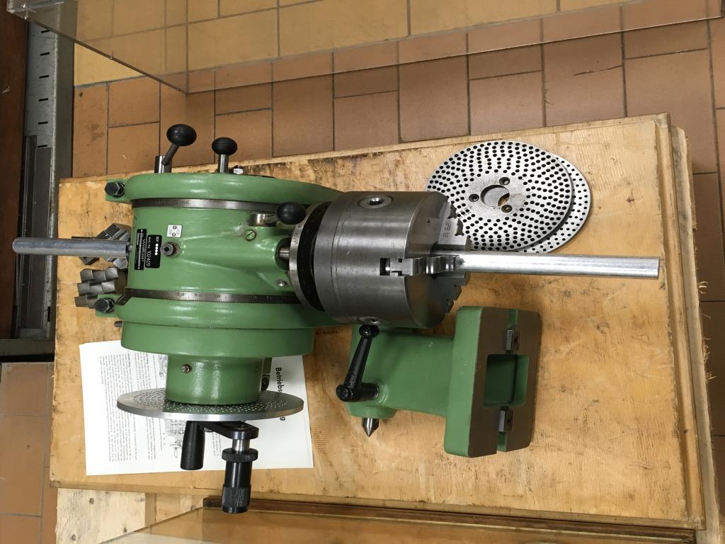 gepflegte Laborausstattung-2