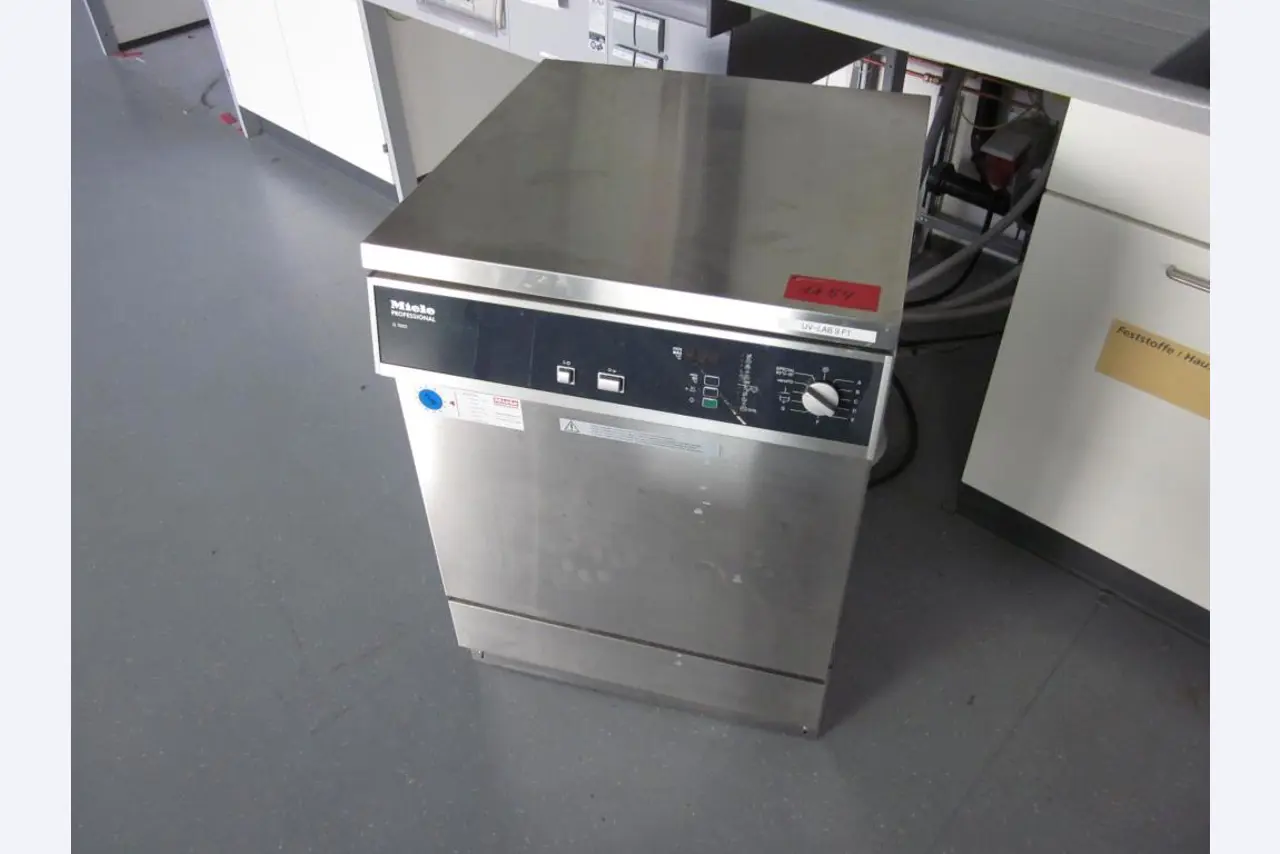 well-maintained laboratory equipment-2