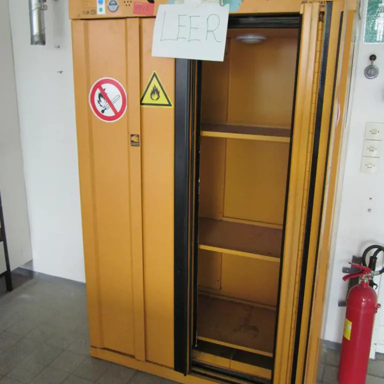 Gefahrstoffschrank Düperthal