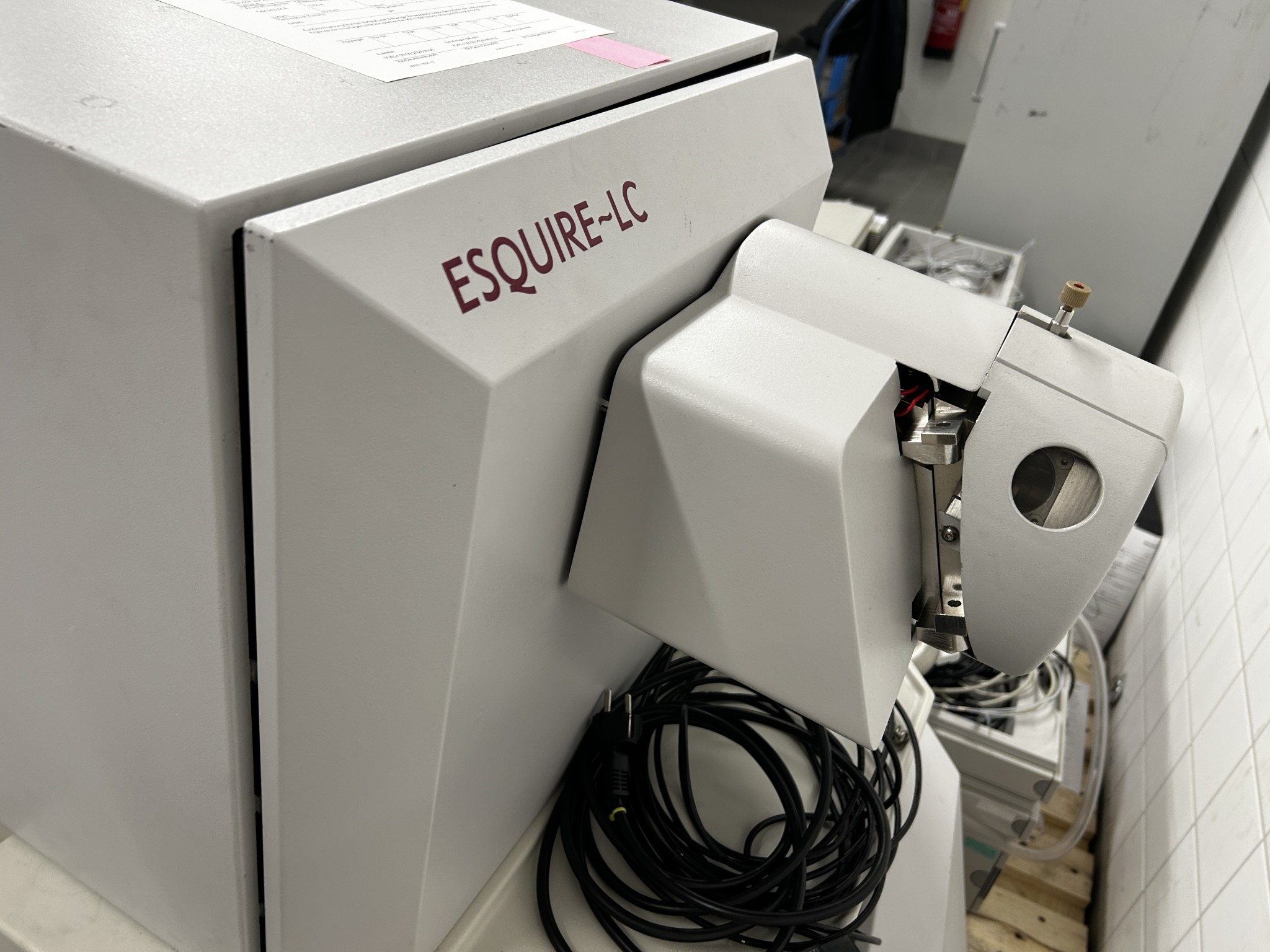 du matériel de laboratoire haut de gamme provenant d'une entreprise de renom-6