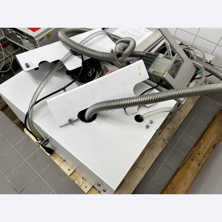 du matériel de laboratoire haut de gamme provenant d'une entreprise de renom-3