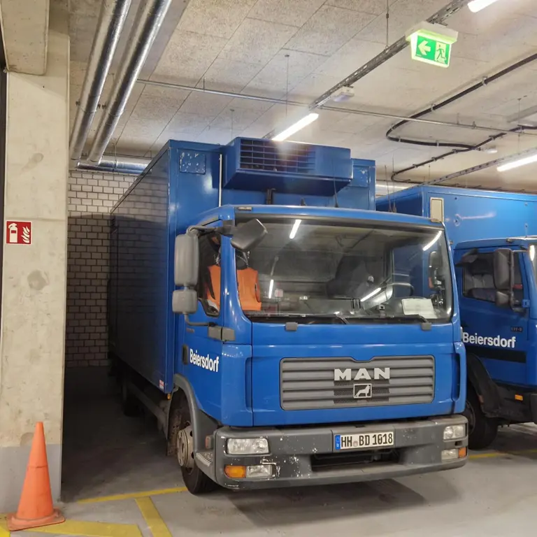 LKW mit Ladebordwand MAN TGL 10.180 (N05)