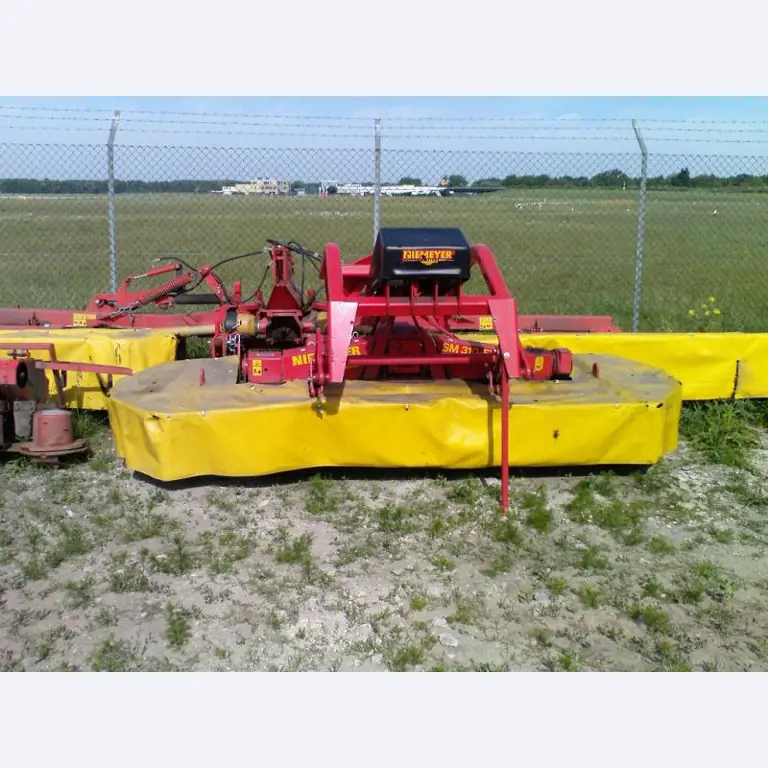 Vagões de carga em bom estado de conservação-2