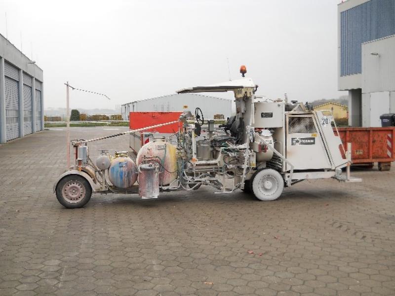 Well-maintained loader wagons-3