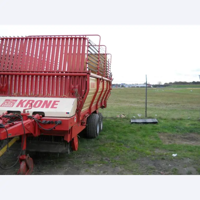 Vagões de carga em bom estado de conservação-4