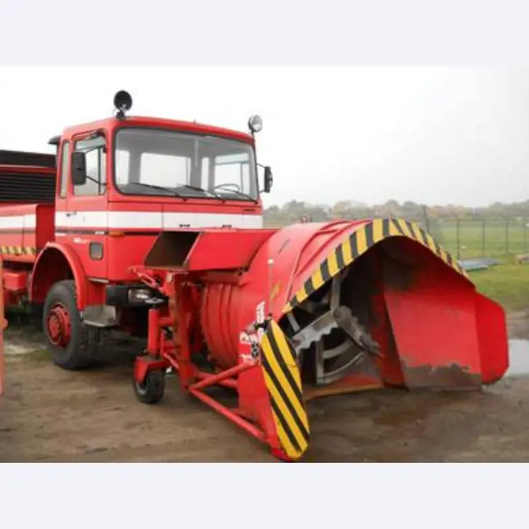 Vagões de carga em bom estado de conservação-5