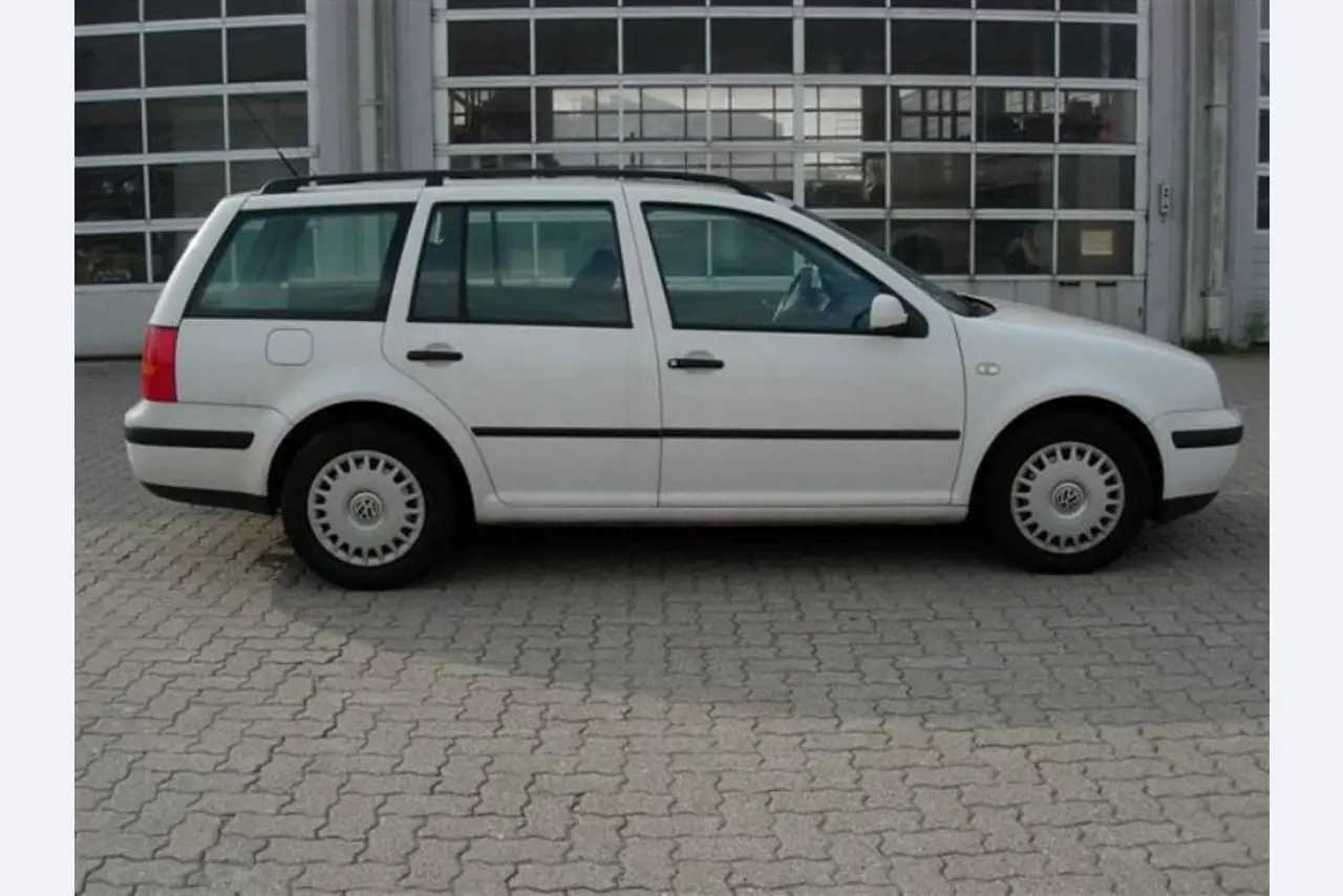 Gepflegte Ladewagen-1