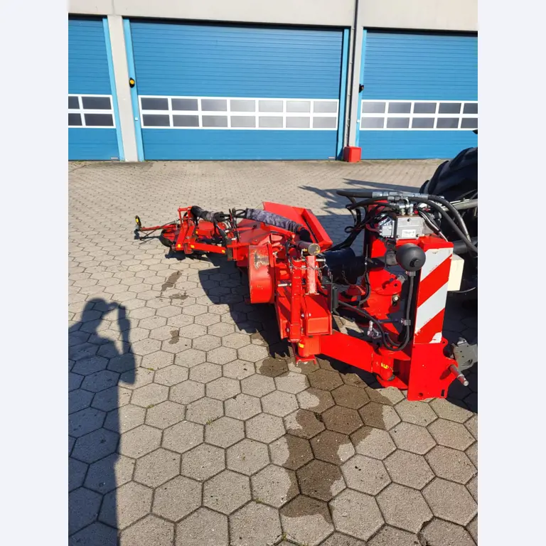 Vehicles released by Hamburg Airport-2