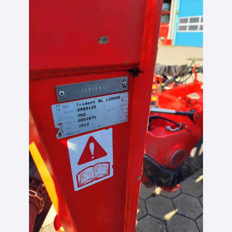 Vehicles released by Hamburg Airport-5