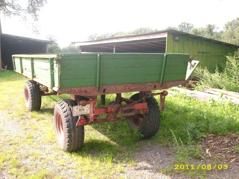 Well-maintained loader wagons-2