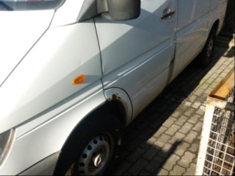 Well-maintained loader wagons-4