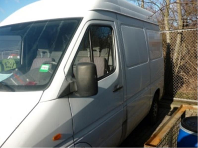 Well-maintained loader wagons-6