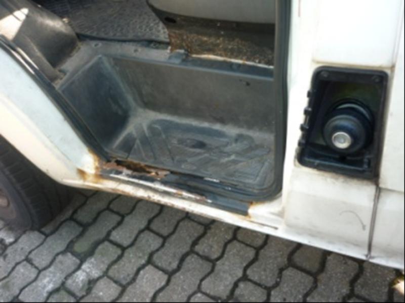 Well-maintained loader wagons-9