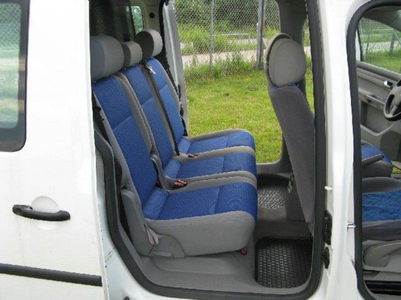 Well-maintained loader wagons-4