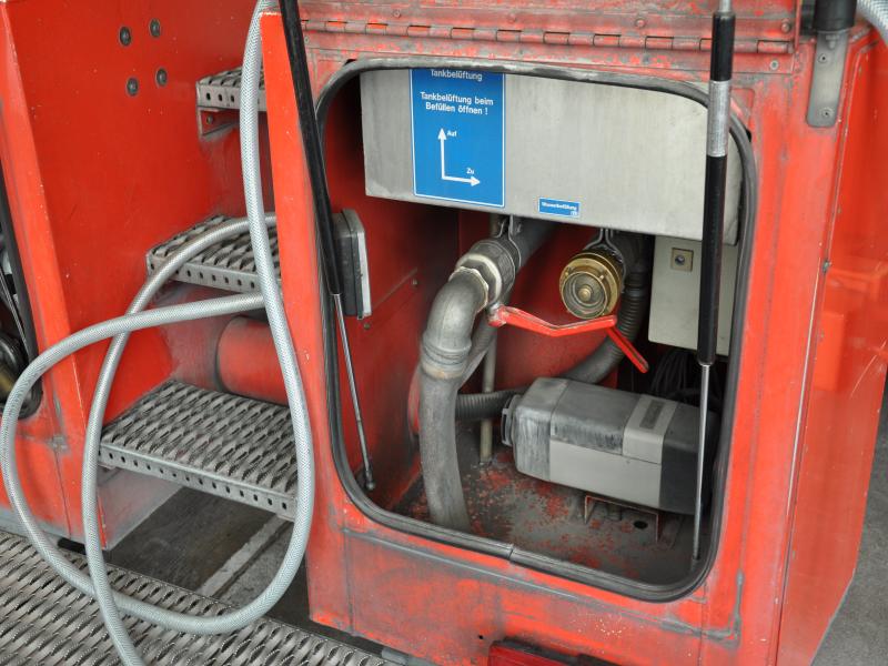 Gepflegte Ladewagen-24