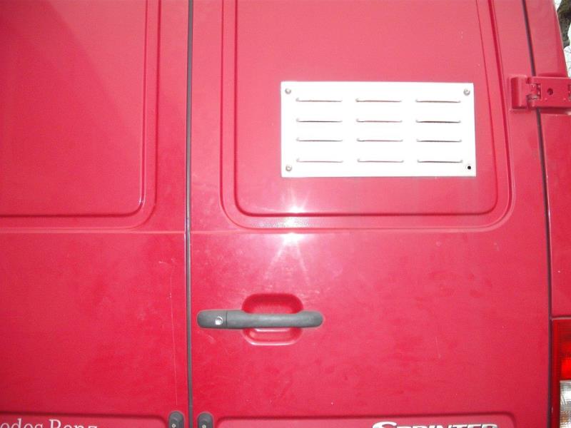 Gepflegte Ladewagen-2