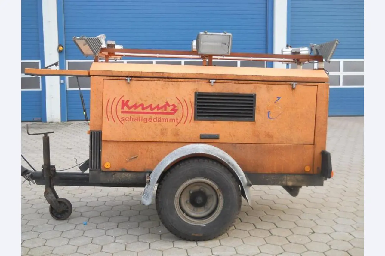 two well maintained ground handling de-icers-13