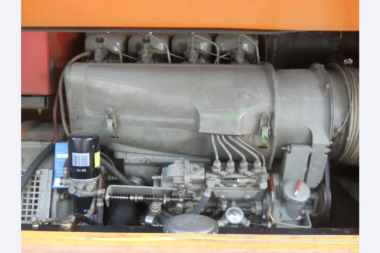 two well maintained ground handling de-icers-14