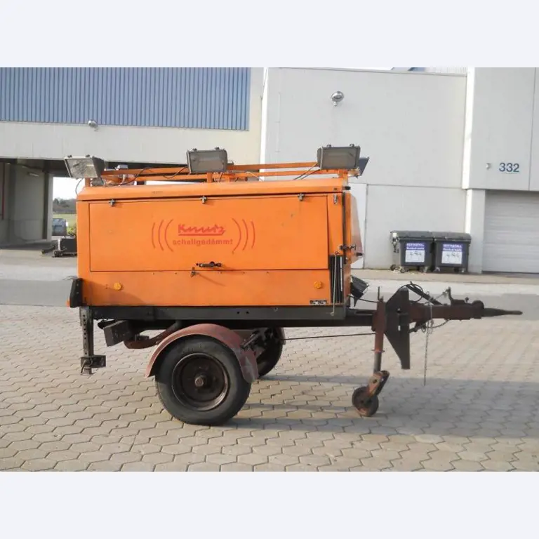 two well maintained ground handling de-icers-5
