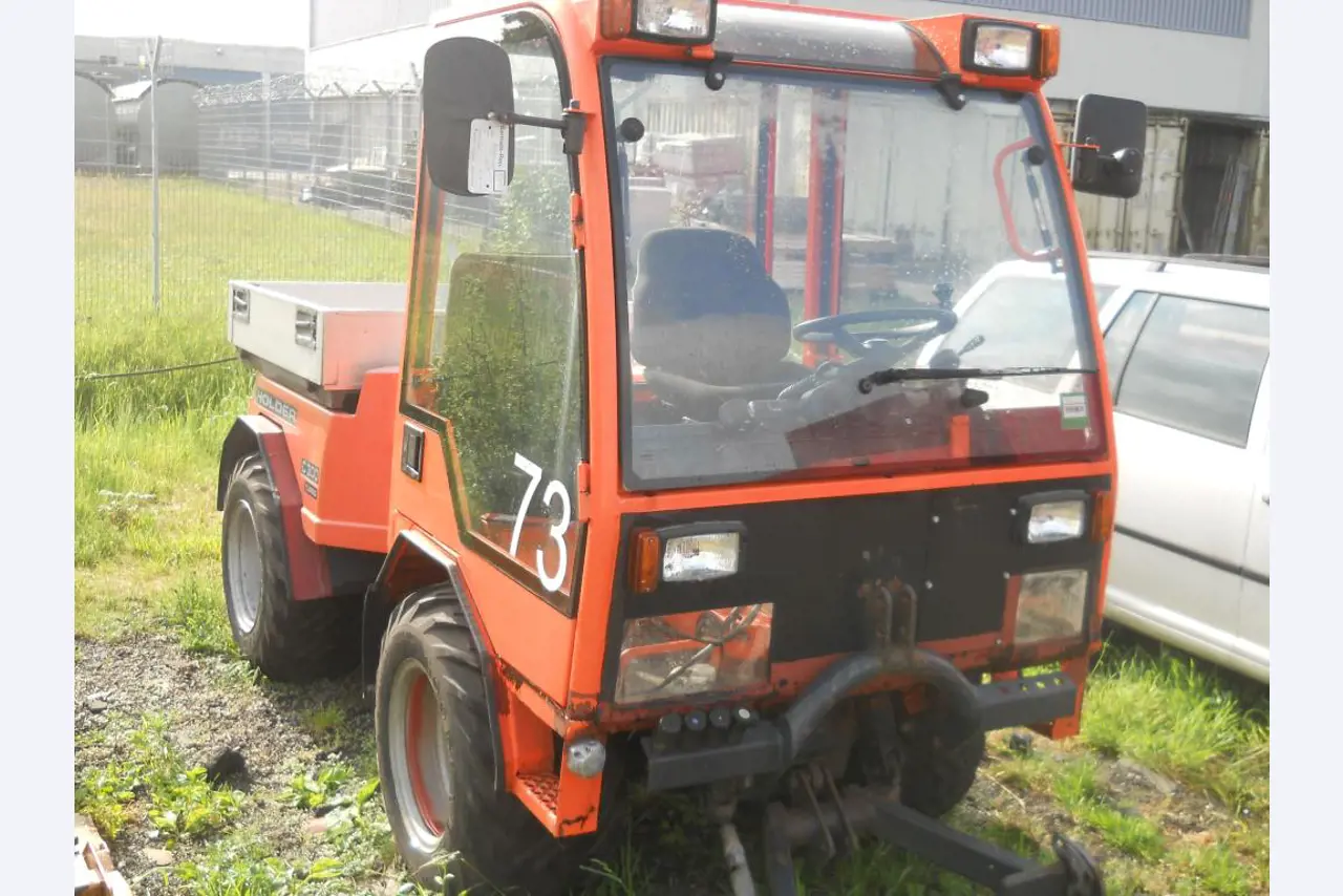 Gepflegte Ladewagen-1