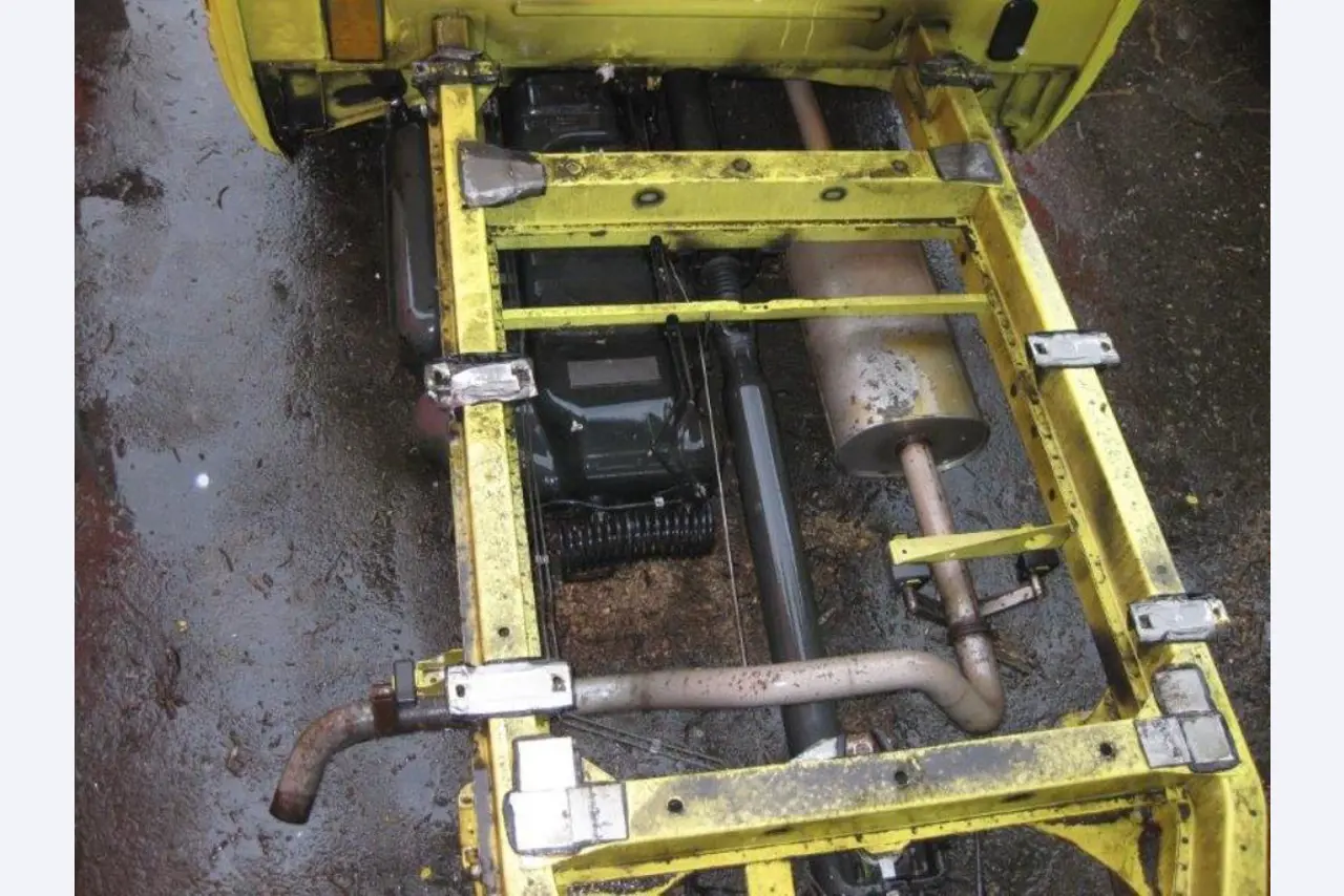 two well maintained ground handling de-icers-5