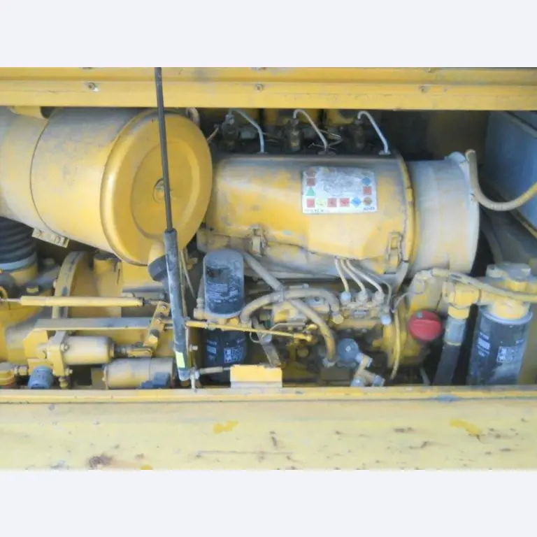 two well maintained ground handling de-icers-7