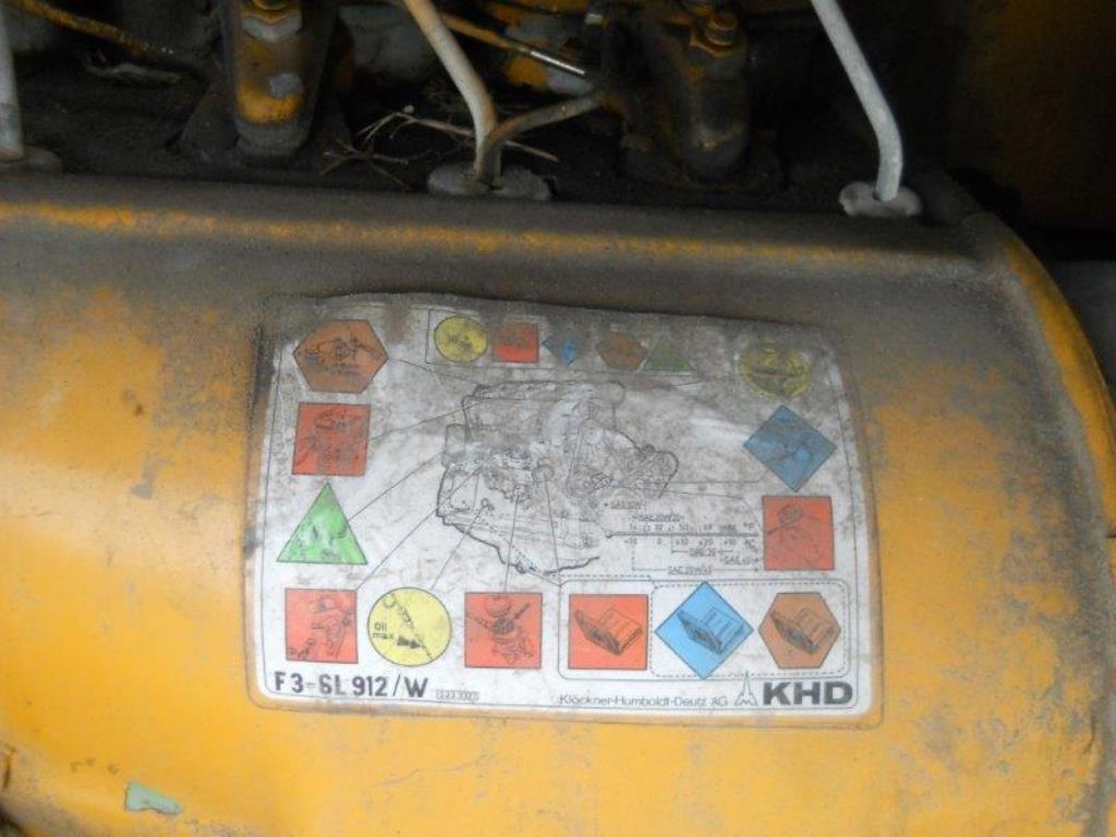 two well maintained ground handling de-icers-8