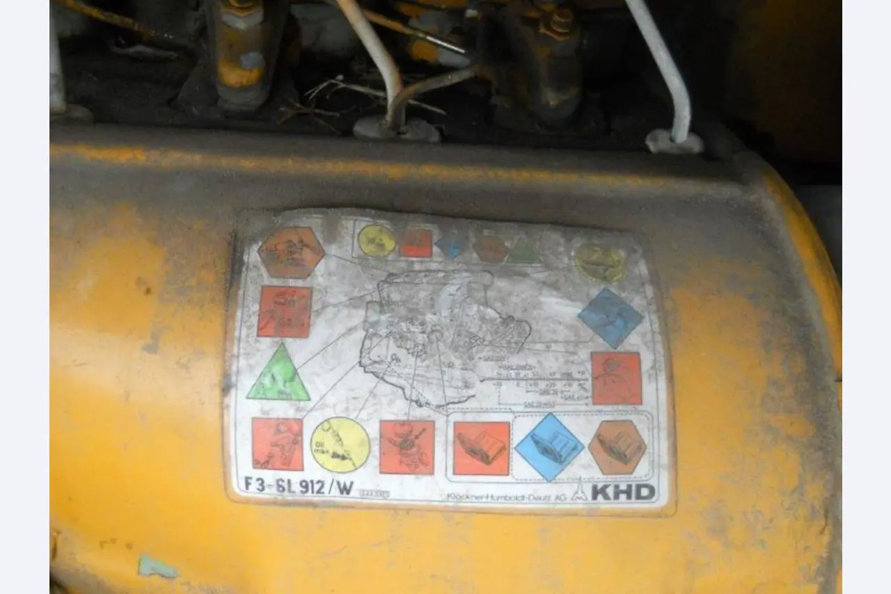 two well maintained ground handling de-icers-8