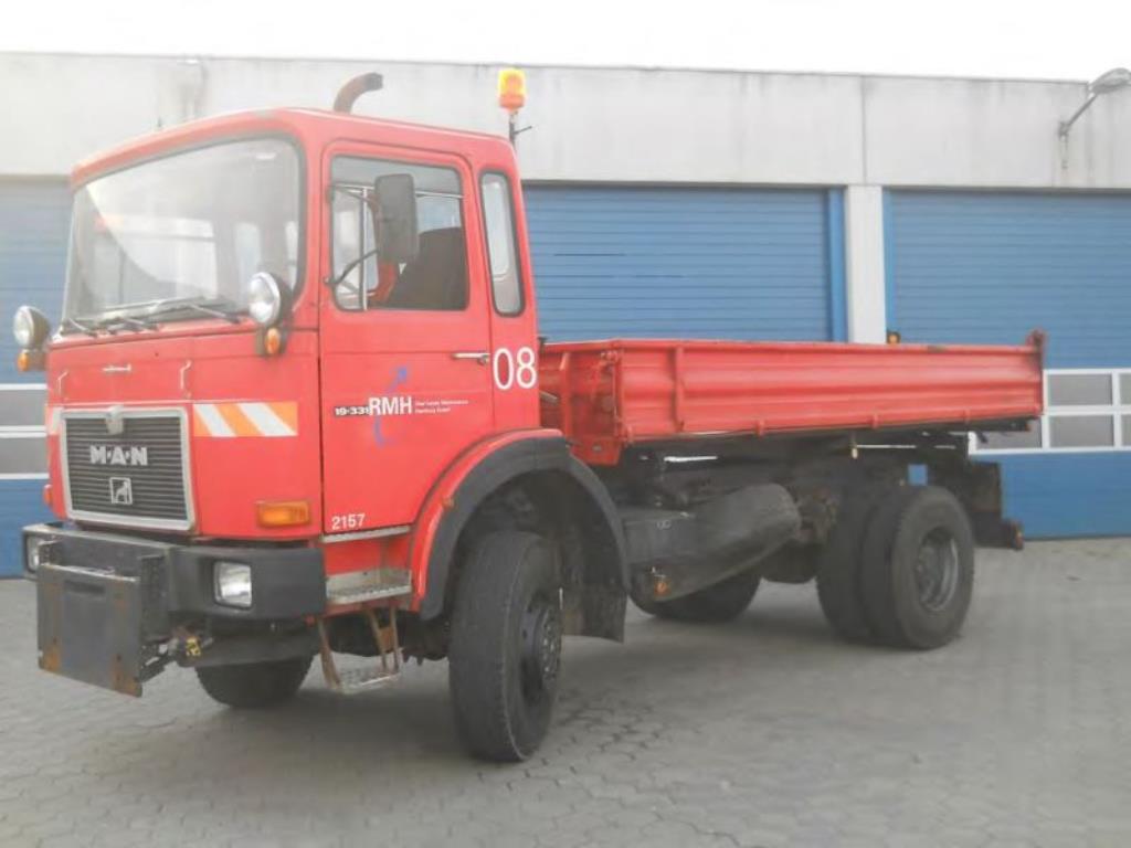 Gepflegte Ladewagen-3