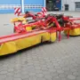 thumbnail-two well maintained ground handling de-icers-3