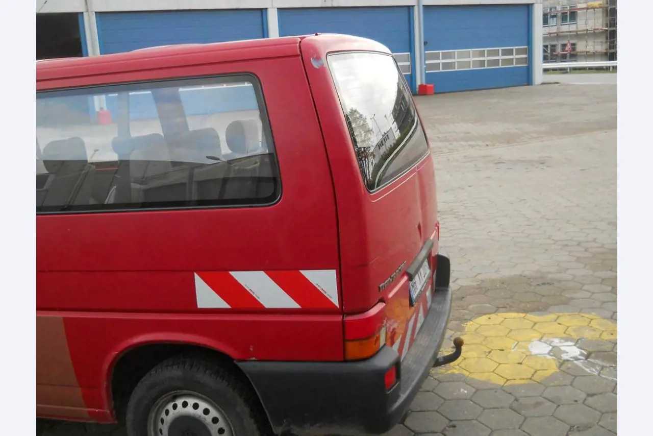 two well maintained ground handling de-icers-4