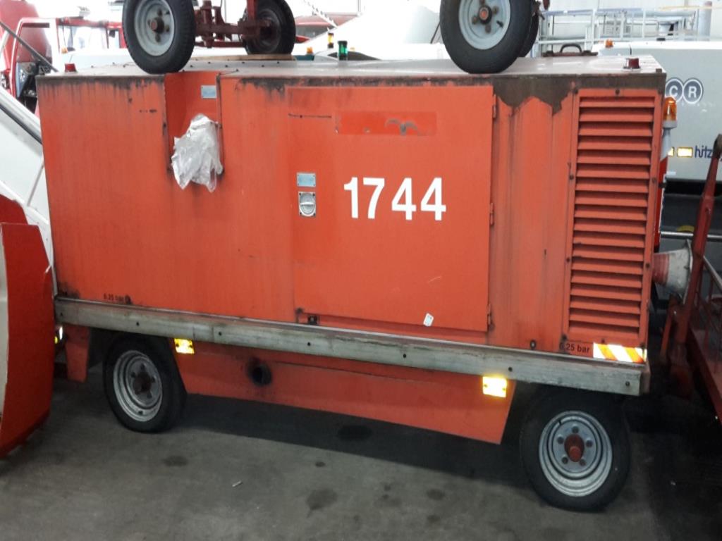 Gepflegte Ladewagen-43