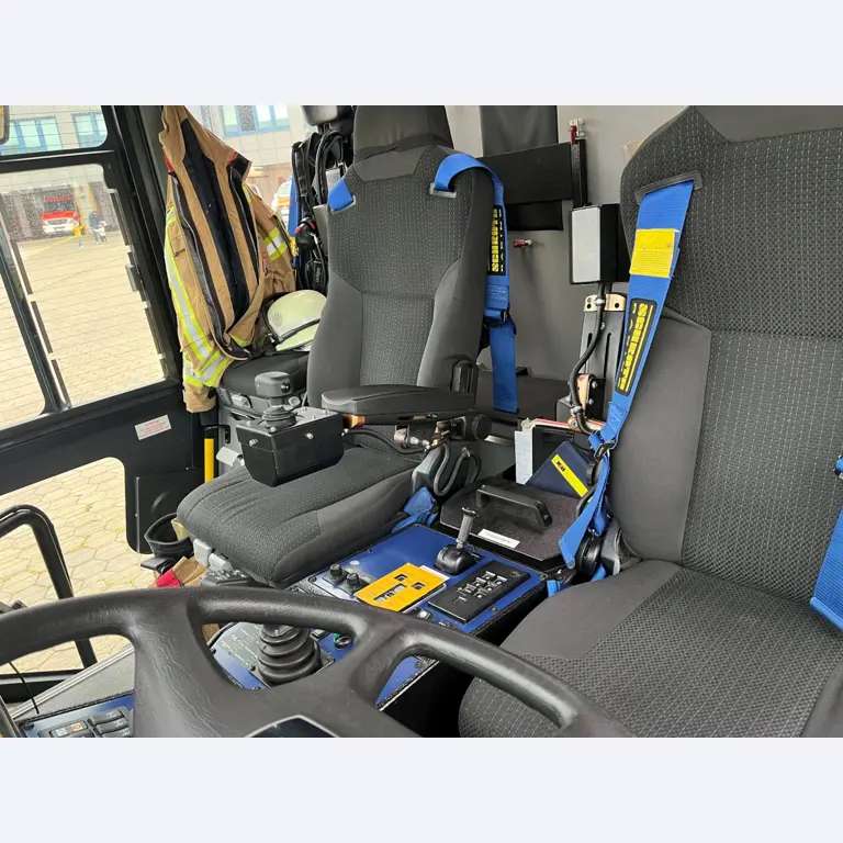 High-quality fire engines from Hamburg Airport-5