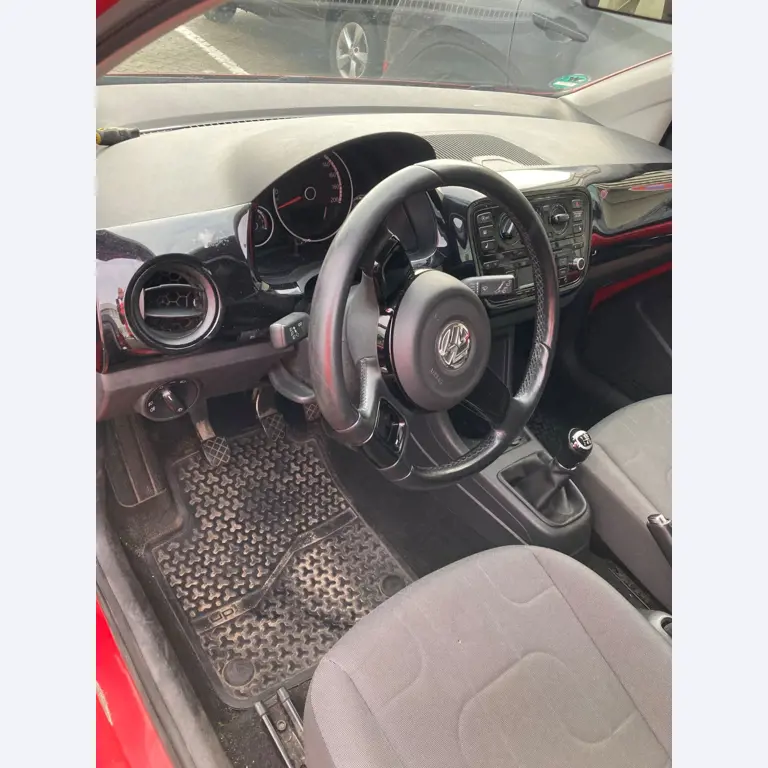 Vehículos cedidos por el aeropuerto de Hamburgo-3