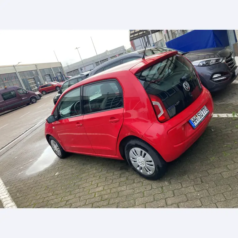 Vehículos cedidos por el aeropuerto de Hamburgo-1