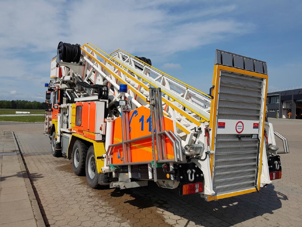 Gepflegte Ladewagen-2