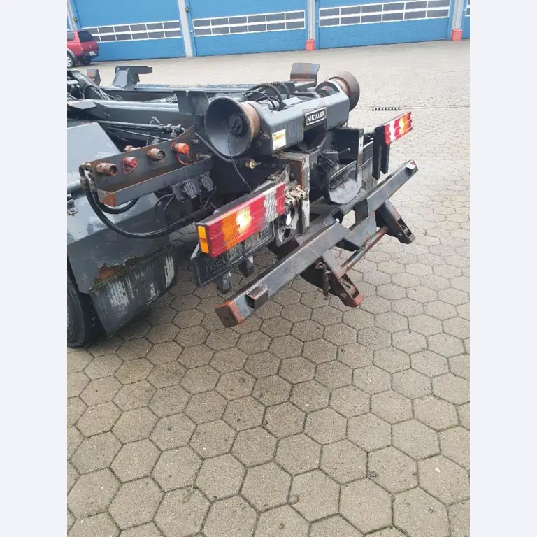 two well maintained ground handling de-icers-11