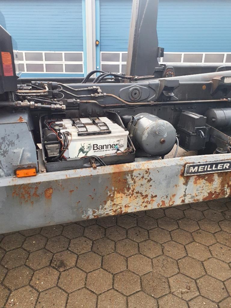 Gepflegte Ladewagen-3