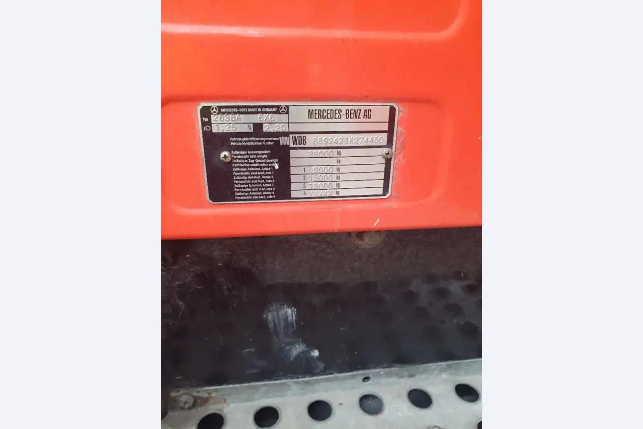 two well maintained ground handling de-icers-6