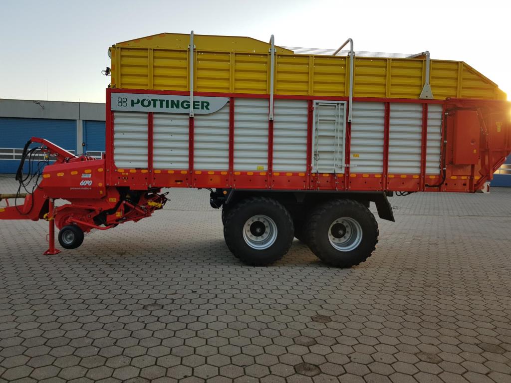 Gepflegte Ladewagen-10