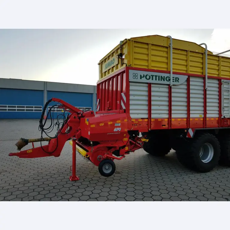 two well maintained ground handling de-icers-11