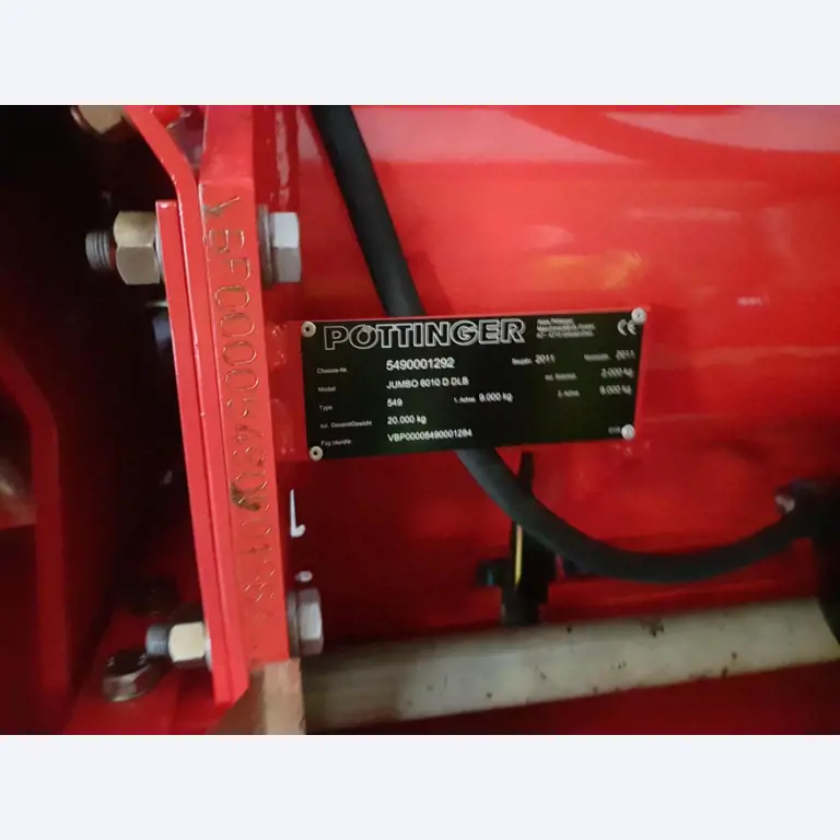 two well maintained ground handling de-icers-12