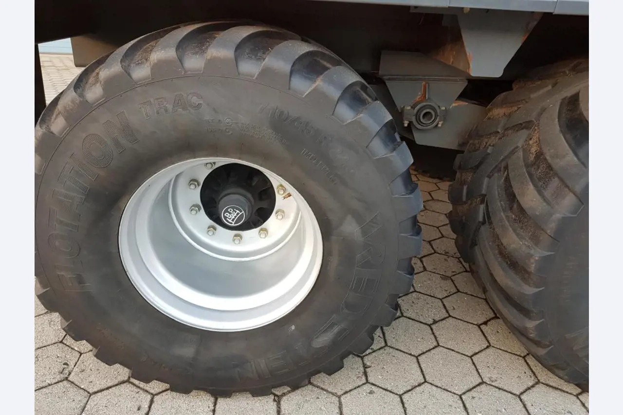 two well maintained ground handling de-icers-3